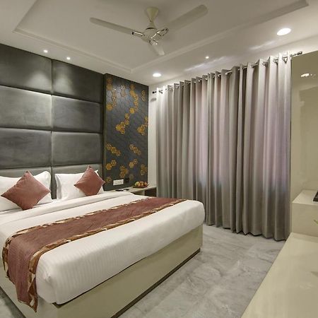 Hotel Kaca Inn-By Haveliya Hotels- Traveller'S Choice Award Winner 2025 นิวเดลี ภายนอก รูปภาพ