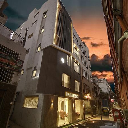 Hotel Kaca Inn-By Haveliya Hotels- Traveller'S Choice Award Winner 2025 นิวเดลี ภายนอก รูปภาพ