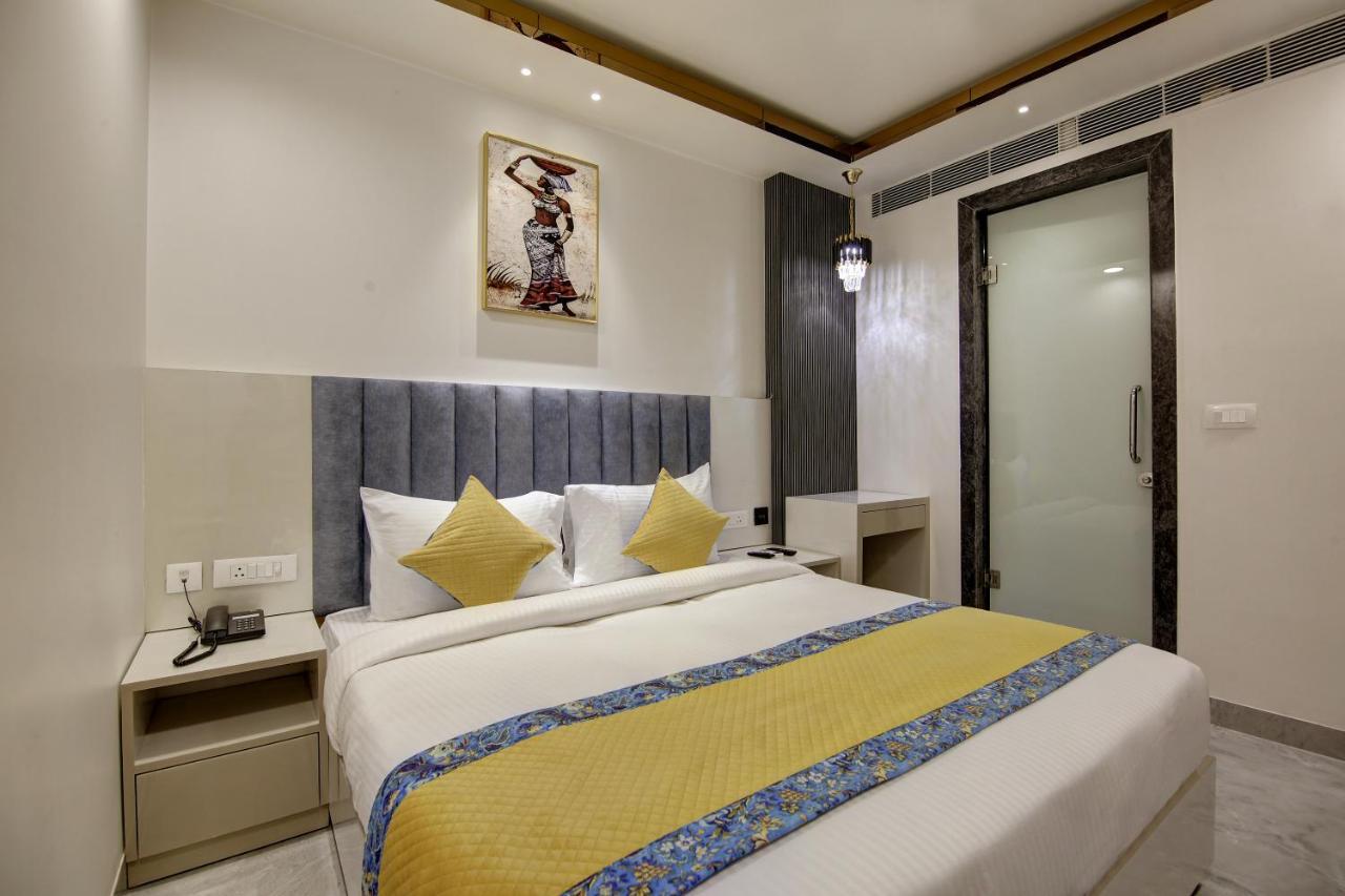 Hotel Kaca Inn-By Haveliya Hotels- Traveller'S Choice Award Winner 2025 นิวเดลี ภายนอก รูปภาพ
