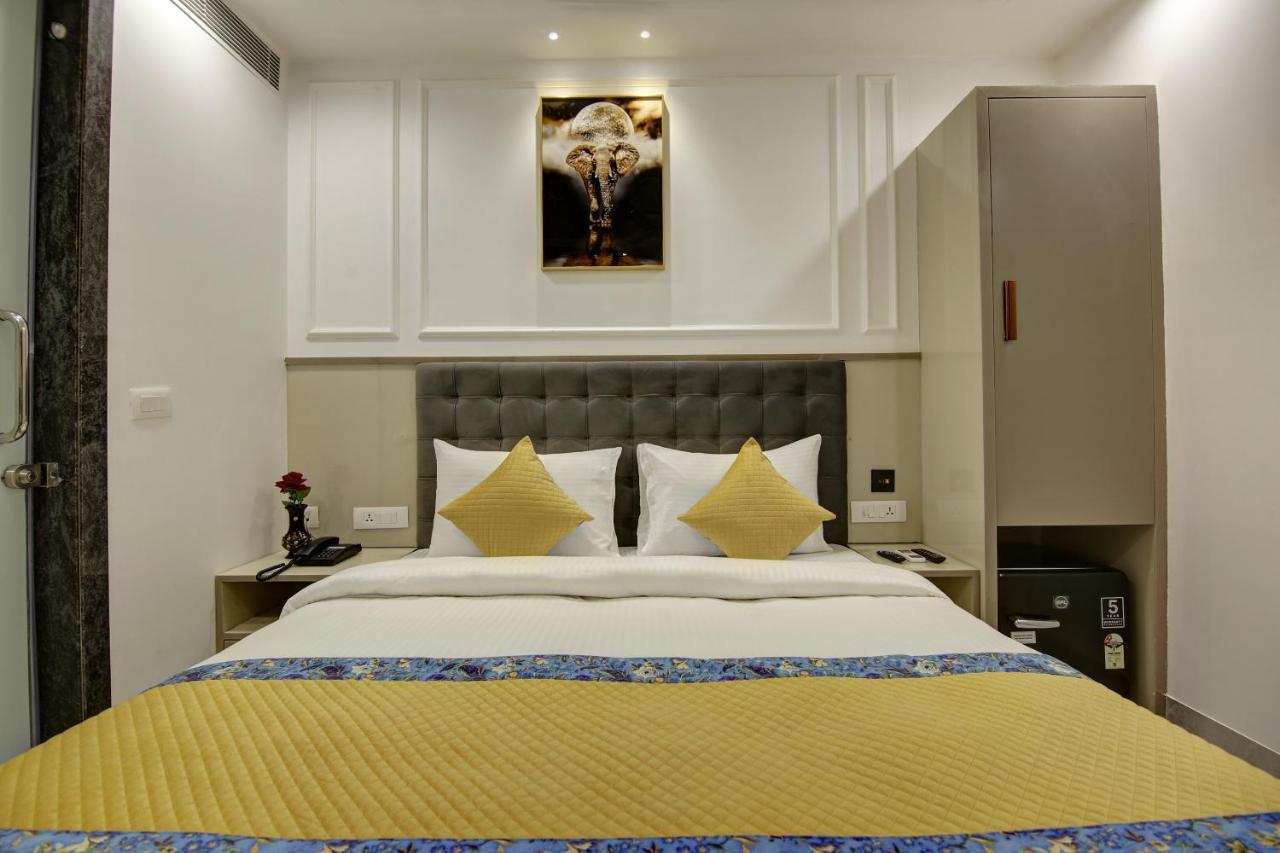 Hotel Kaca Inn-By Haveliya Hotels- Traveller'S Choice Award Winner 2025 นิวเดลี ภายนอก รูปภาพ